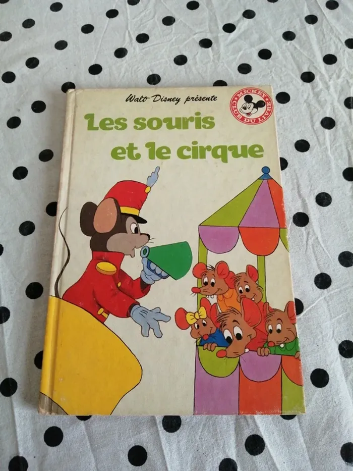 Livre les souris et le cirque de walt disney/ club mickey - photo numéro 2