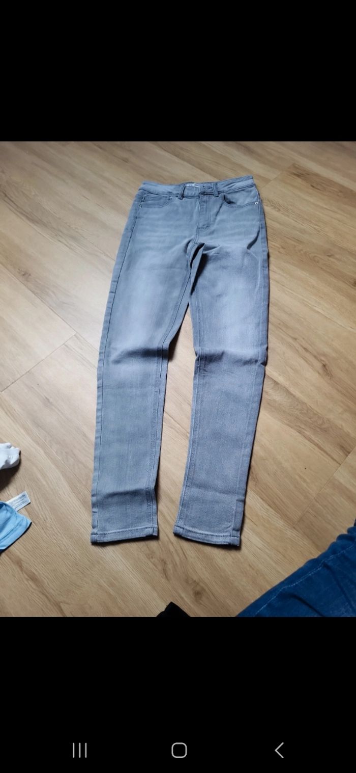 Lot 10 jeans pimkie 34 et 36 - photo numéro 3