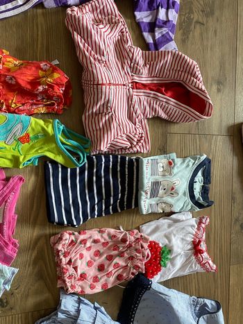 Lot 35 vêtements fille T12 mois