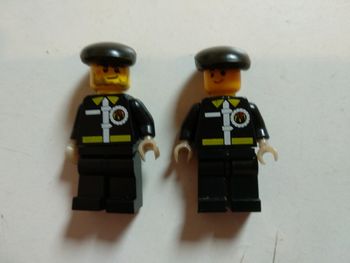 2 personnages Lego