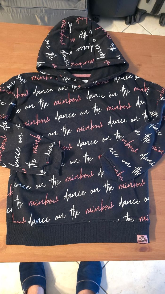 😍🤩🩷Sweat 9 ans fille 🩷🤩😍