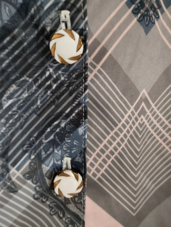 Chemisier Taille 56 - photo numéro 3