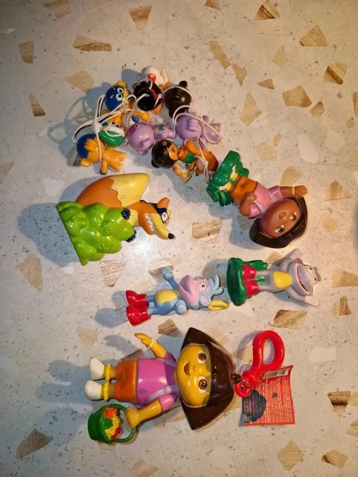 Lot figurines dora - photo numéro 2