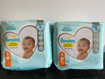 2 paquets de couches neufs Pampers premium protection taille 3