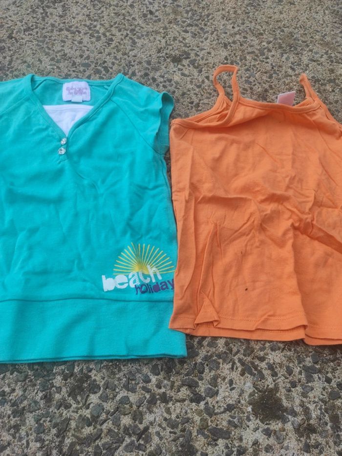 Lot 2 tee shirt 8 ans