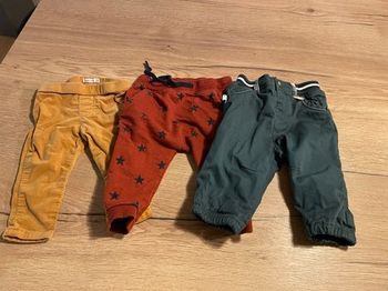 Lot 3 pantalons 9 mois
