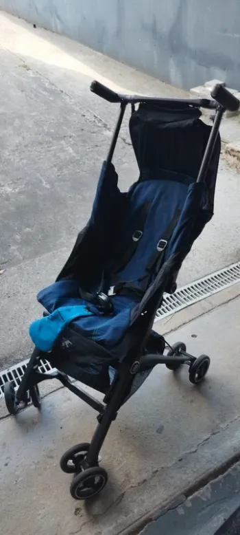 Poussette ultra compacte