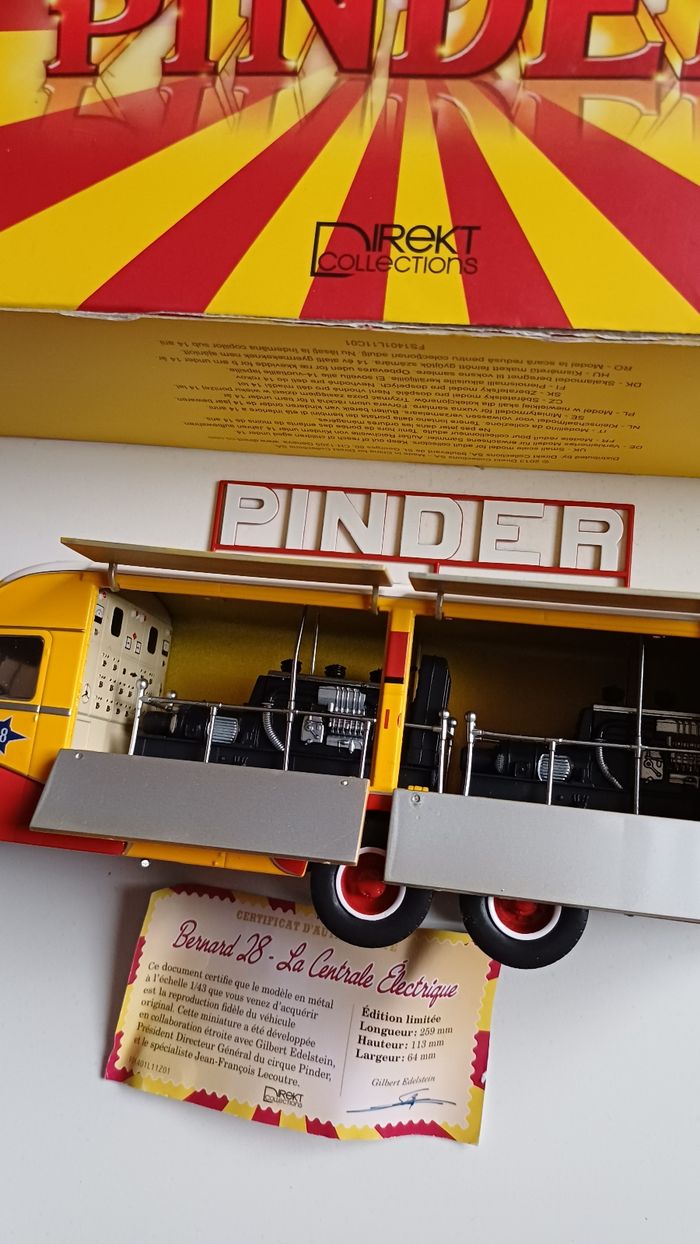 Modèle réduit camion bernard du cirque pinder direkt collections - photo numéro 3