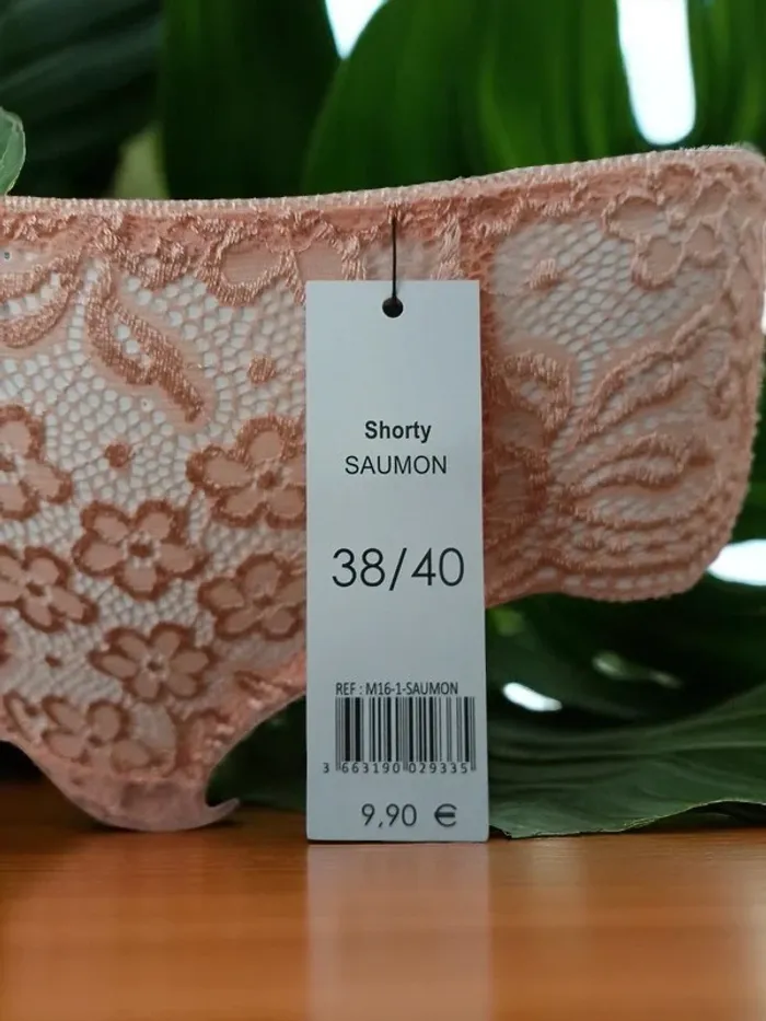 Shorty saumon Manoukian 38/40 - photo numéro 4