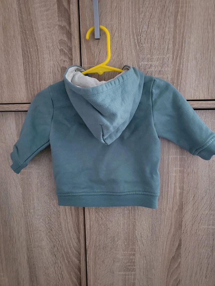 Sweat a capuche - photo numéro 6