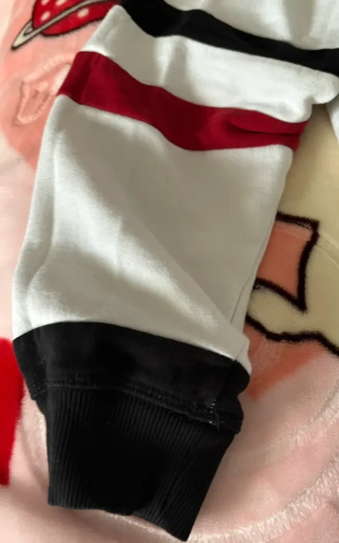 Pull rouge et blanc - photo numéro 2