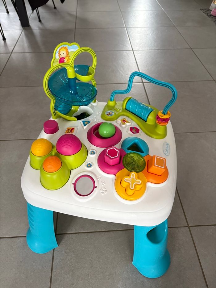 🧸 Table d’activités Cottons – Excellent état