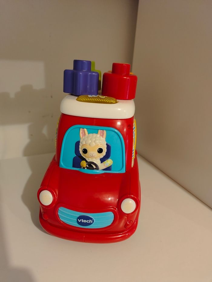 Voiture avec forme - photo numéro 2