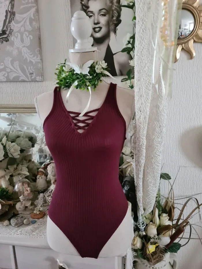 Body sexy grenat/Bordeau Jennyfer Taille XS