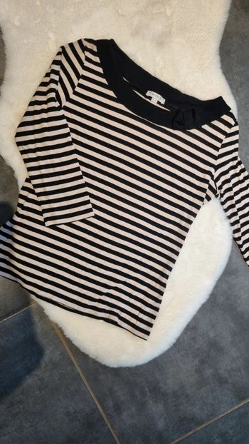 Haut tee shirt 123 raye beige / noir 42 plus 40 parfait état elastanne