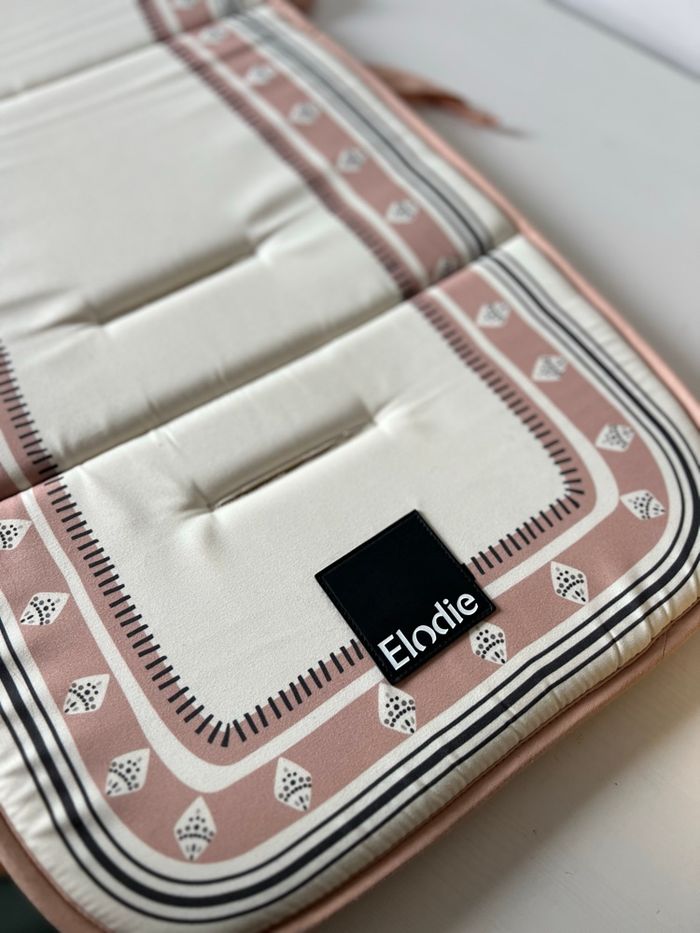 Assise poussette neuve Élodie détails - photo numéro 2