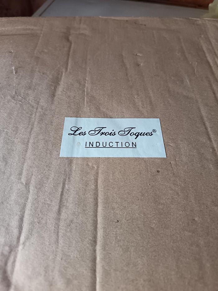 Table induction Neuve - photo numéro 4