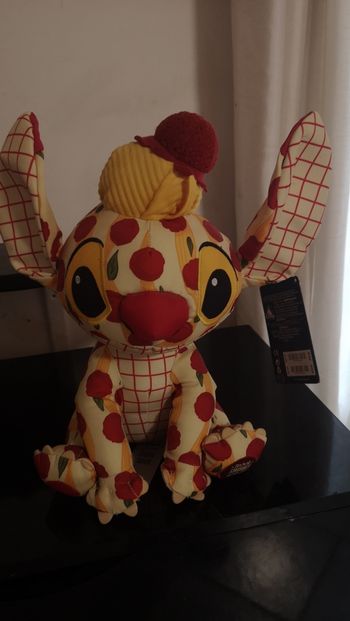 Peluche stitch crashes la belle et le clochard 