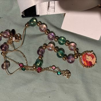Collier neuf