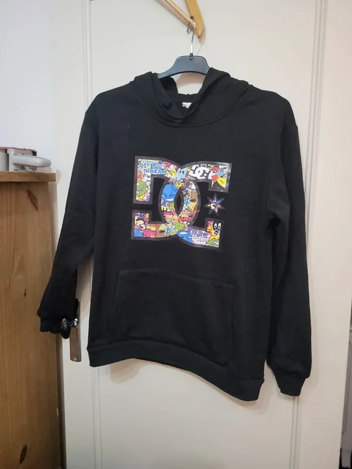 Sweat noir a capuche DC