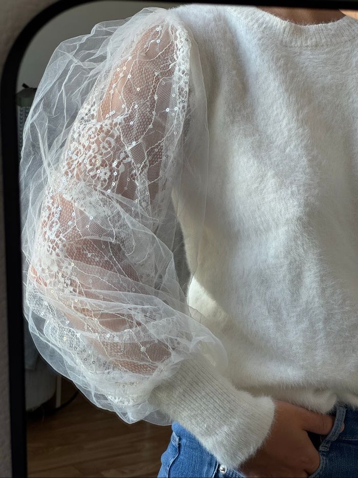 Pull blanc élégant manches tulle et sequins – Taille unique - photo numéro 2