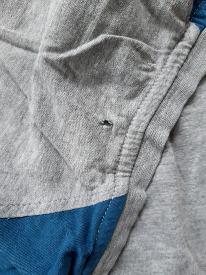 Tee shirt bleu et gris - photo numéro 4