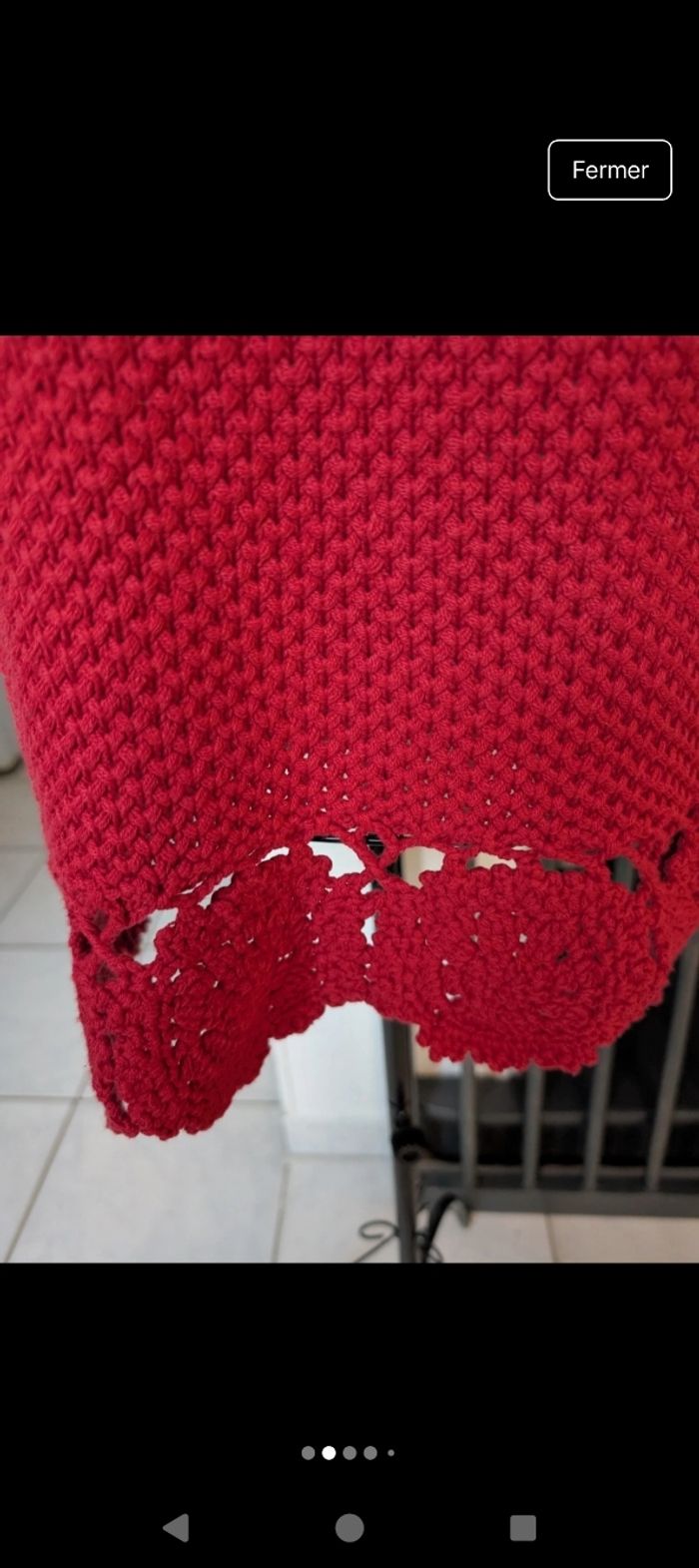 Magnifique pull neuf Naf Naf maille couleur framboise taille 38 en parfait état - photo numéro 2