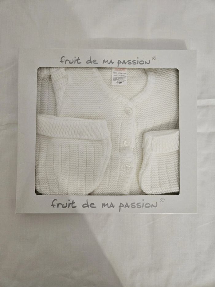 Coffret cadeau ensemble 4 pièces pour bébé - photo numéro 2