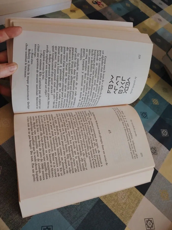 Livre Le symbole perdu - photo numéro 7