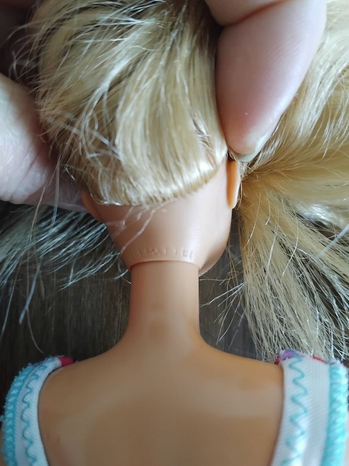 Poupée Barbie jumelle - photo numéro 9