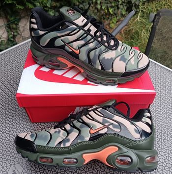 Baskets Nike tn taille 45