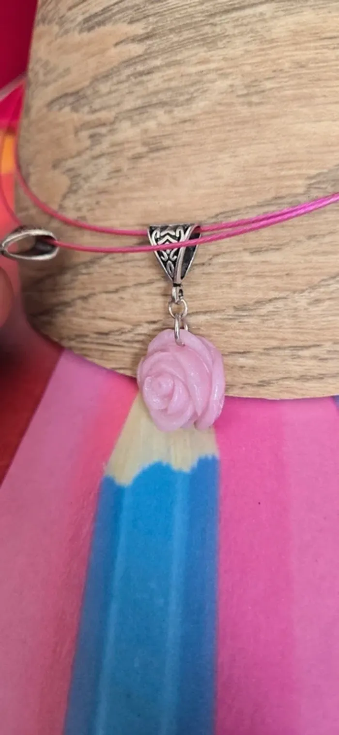 Collier petite rose rose Fimo neuf - photo numéro 5
