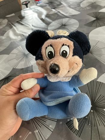 Vielle peluche Minnie
