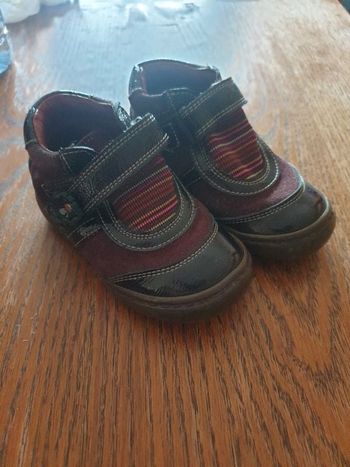 Chaussures fille 20