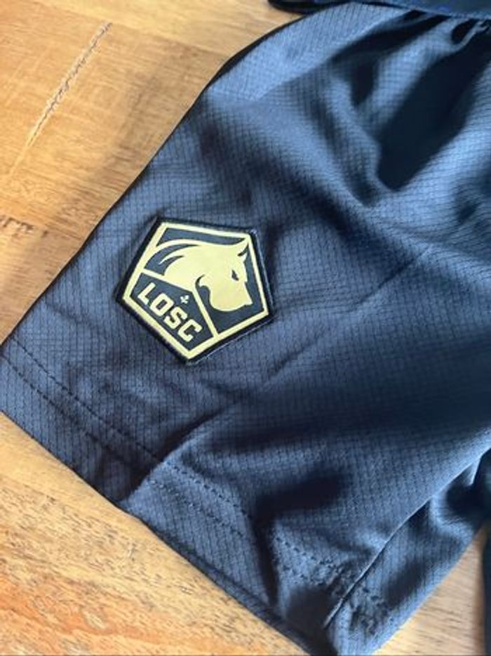 Ensemble  de foot losc 3 eme enfant - photo numéro 4