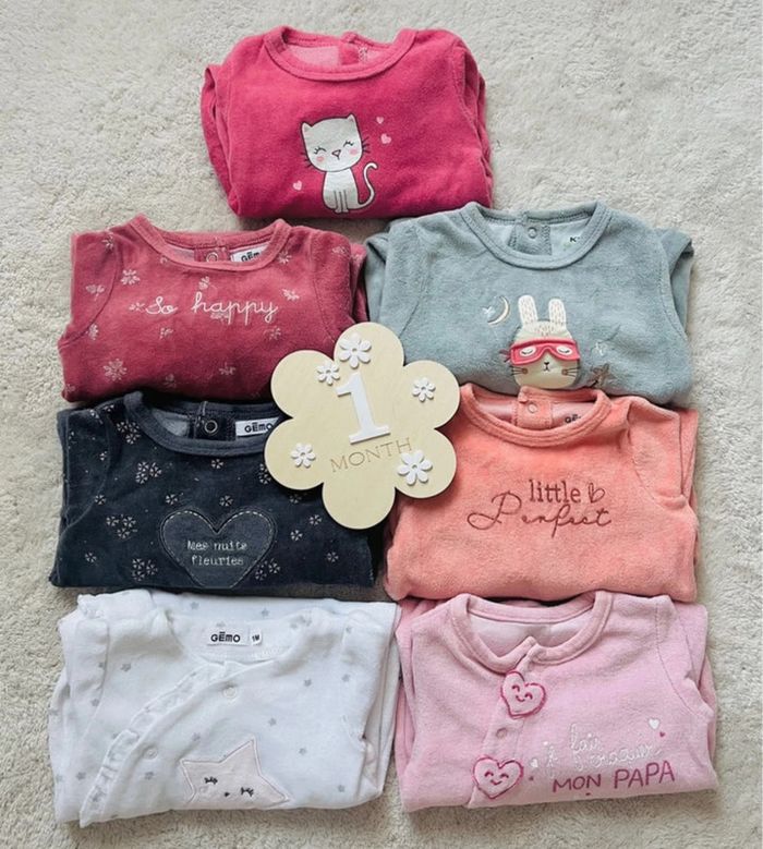 Lot de 7 pyjamas 1 mois