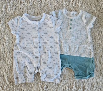 2 barboteuses 1 mois