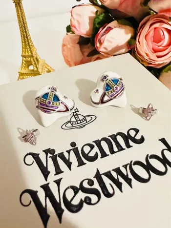 🪐Boucles d’oreilles Vivienne Westwood – Cœurs blancs & logo Orbite multicolore – Rare & iconique