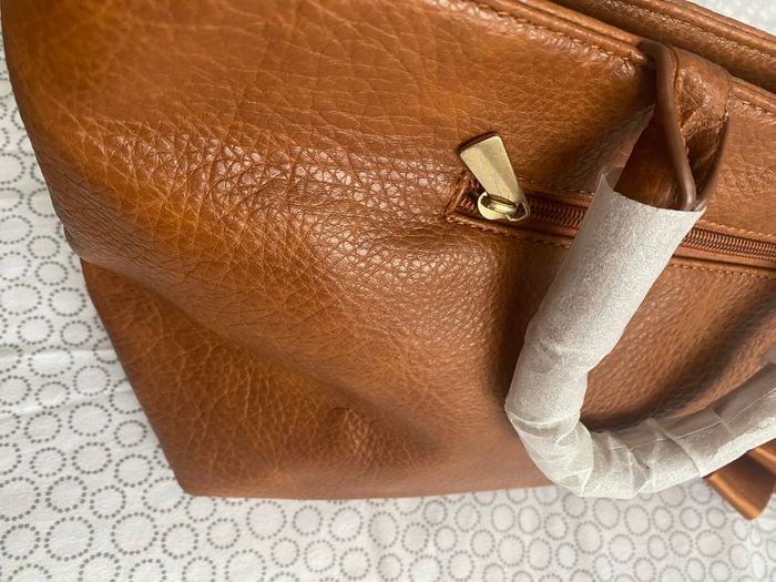 Sac à main très beau - photo numéro 3