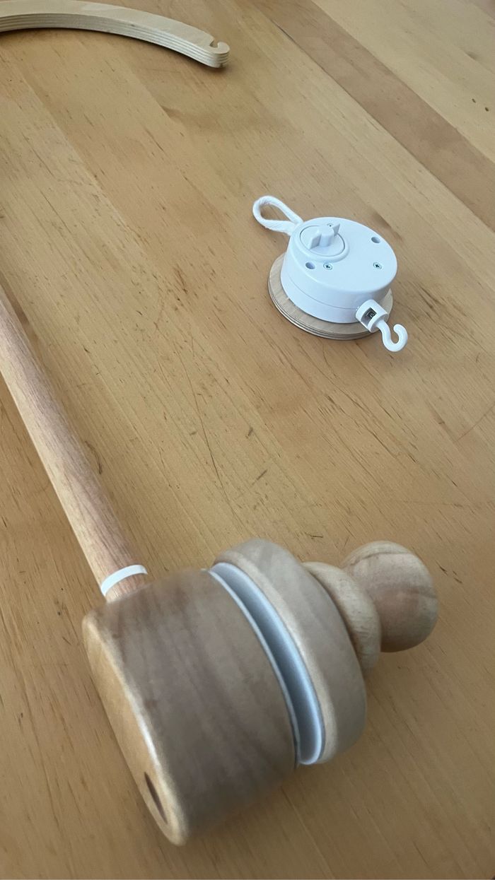 Support mobile musical en bois