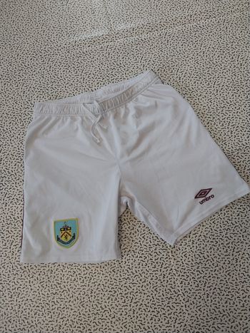 Short football Umbro Burnley FC blanc 158 cm / 13 ans logos brodés