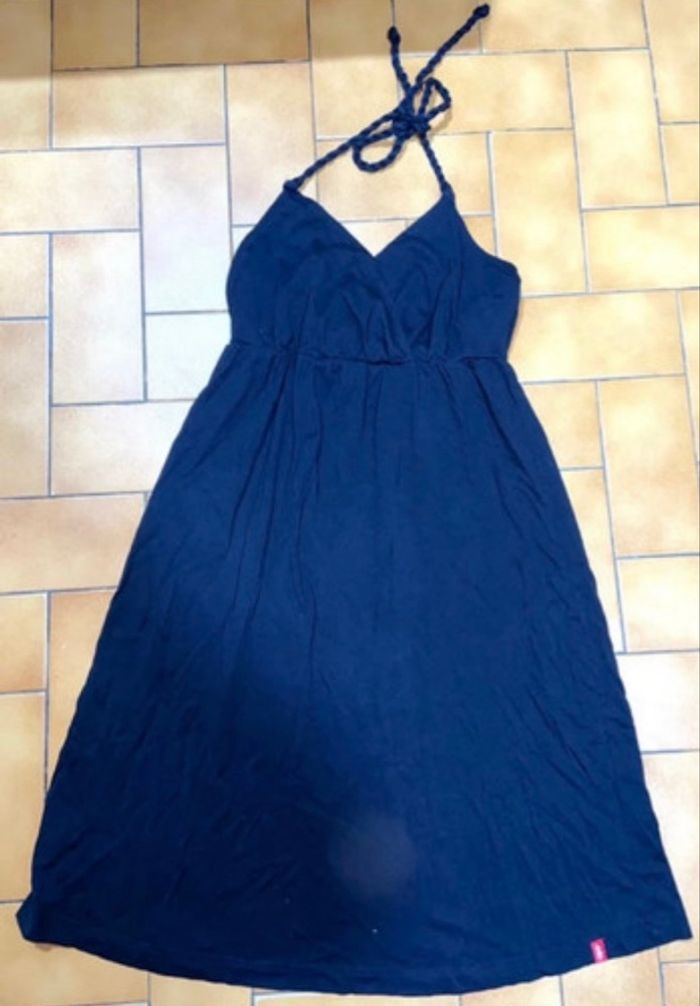 Belle robe noir à nouer edc 36