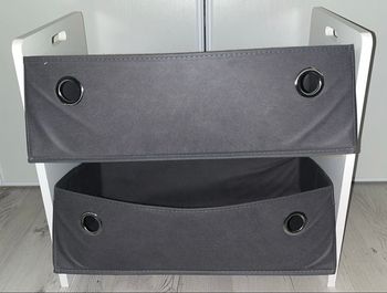 Petit meuble de rangement.