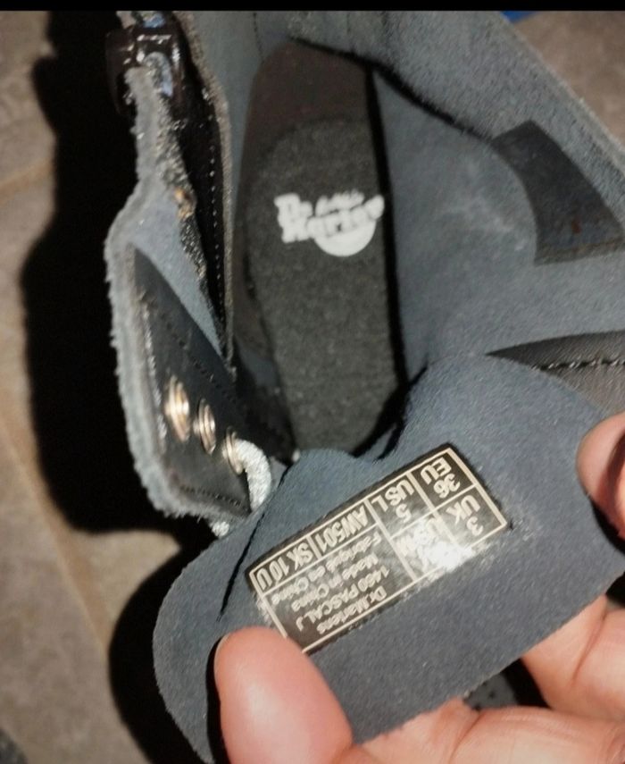 Dr Martens taille 36 neuves - photo numéro 3