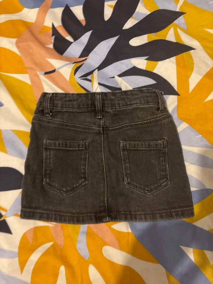 Petite jupe - photo numéro 4