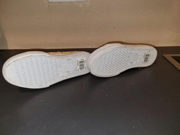 Baskets compensées fleuries - photo numéro 3