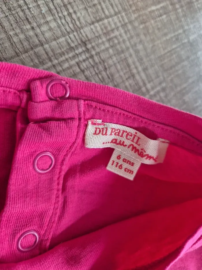 Lot T-shirts Hello Kitty et DPAM 6 ans en très bon état - photo numéro 6