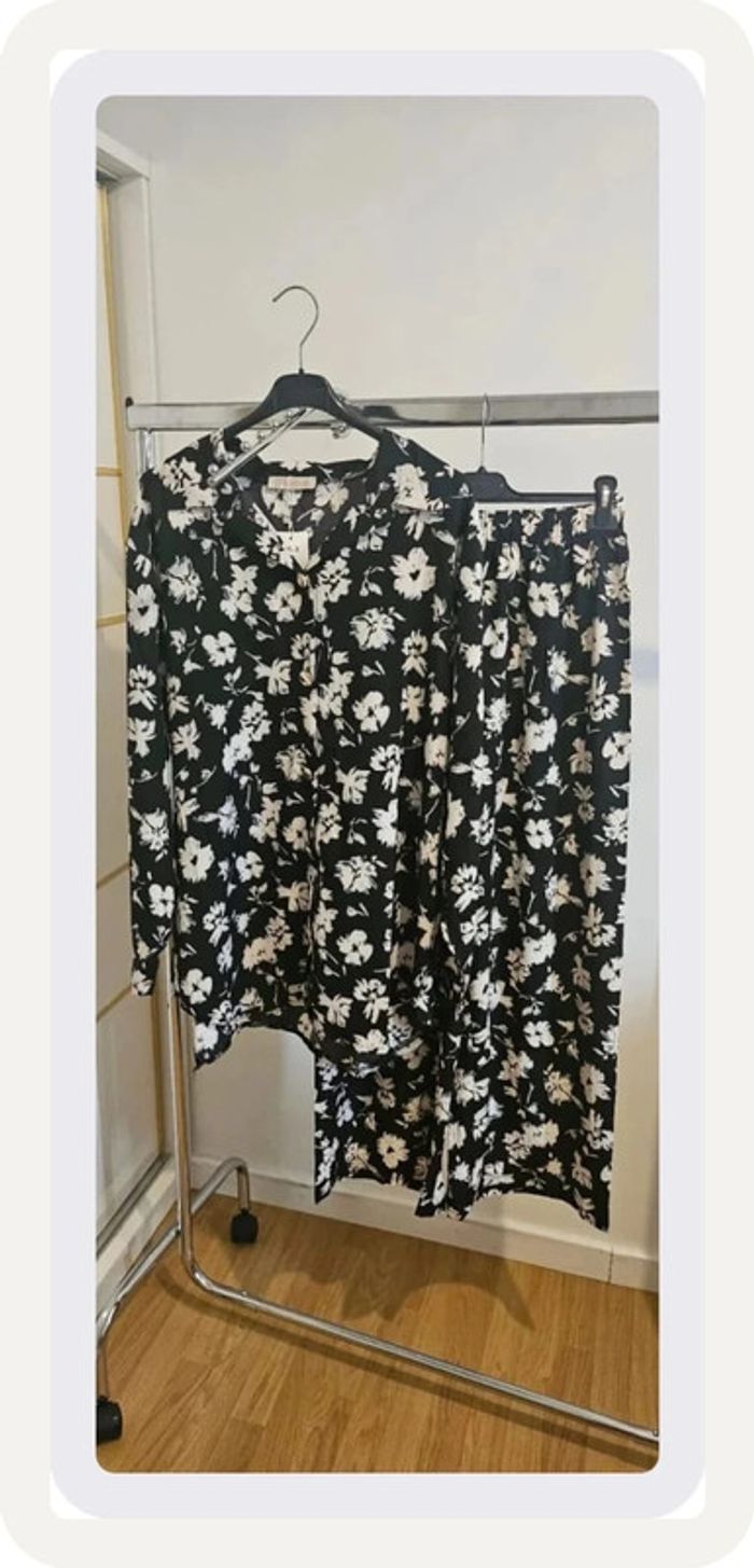 Ensemble pour femmes - photo numéro 4