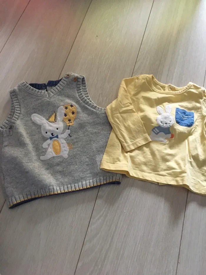 Gilet sans manche + t-shirt manches longues 9 mois sergent major