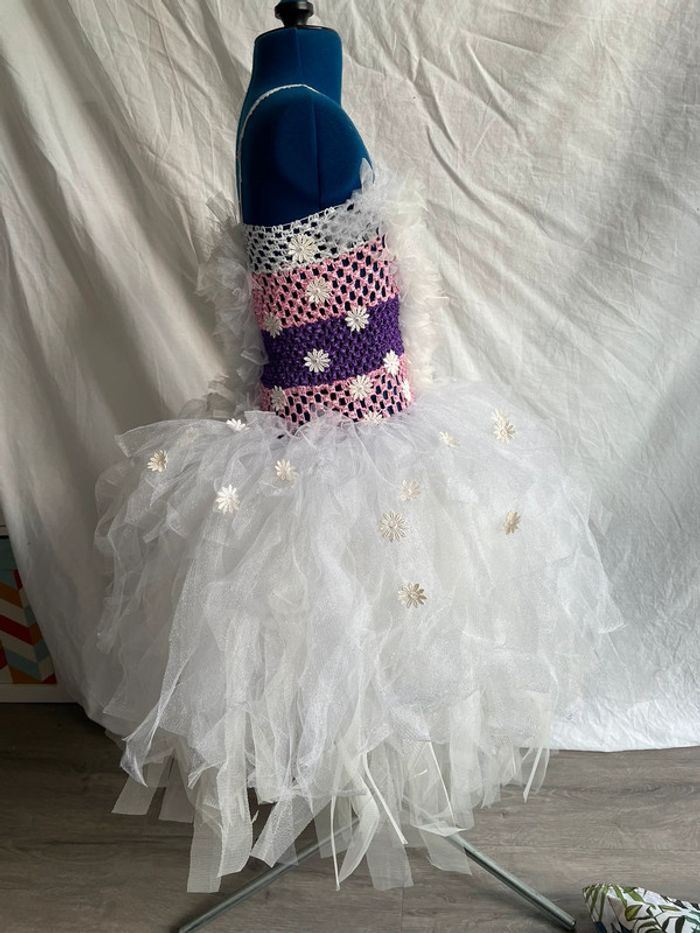 Robe 8/10 ans de princesse - photo numéro 7